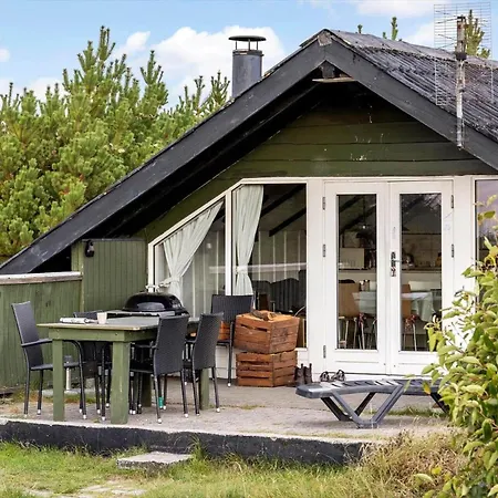 2555-romo-a-m-listsvej-6 * Tagholm